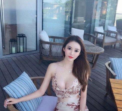 网红张悦吃瓜视频,揭秘网红圈幕后故事